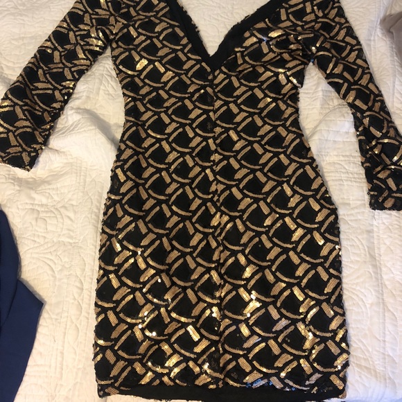 Black and gold sequin mini dress - Picture 2 of 2